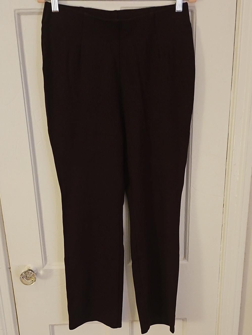 Classic Straight-Leg Pants in Dark Burgundy- Investments